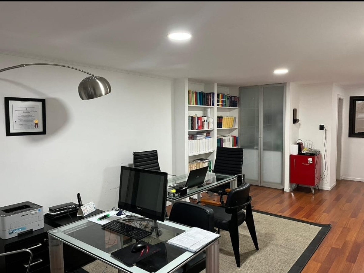 Oficina ID.4718 - Venta Oficina 37m2 Ciudad Vieja 