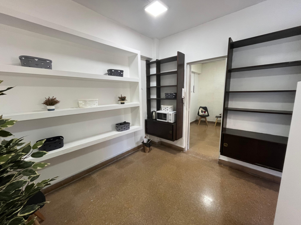 Oficina ID.5158 - Venta Oficina con cubiculos tipo Cowork Centro 70m2