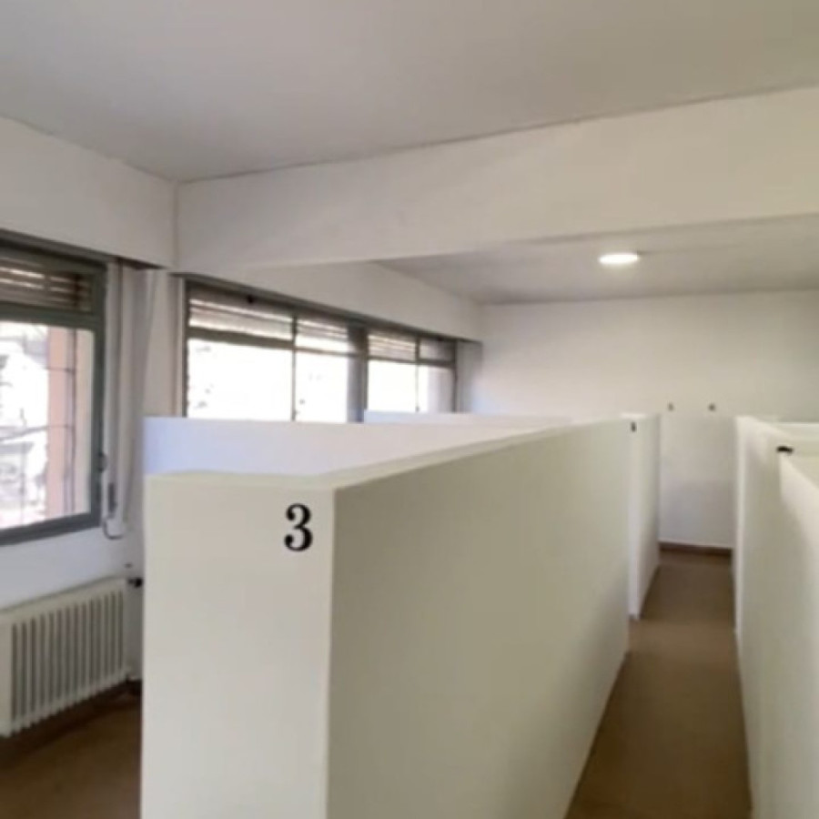 Oficina ID.5928 - Alquiler Oficinas o Espacios de Trabajo Semiabierto Centro 6m2