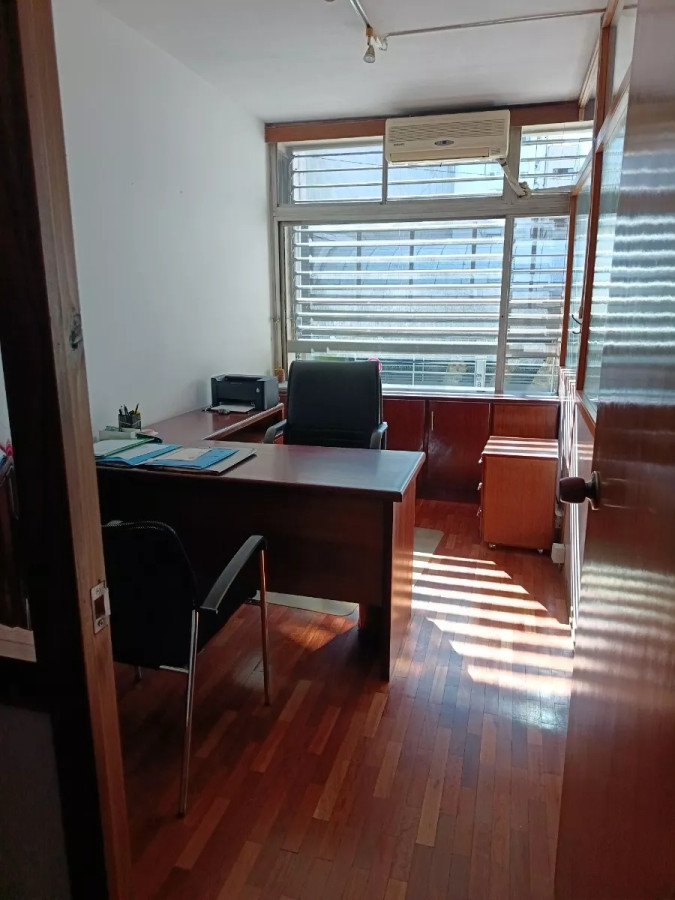 Oficina ID.4583 - Venta Oficina 46m2 Cordón 