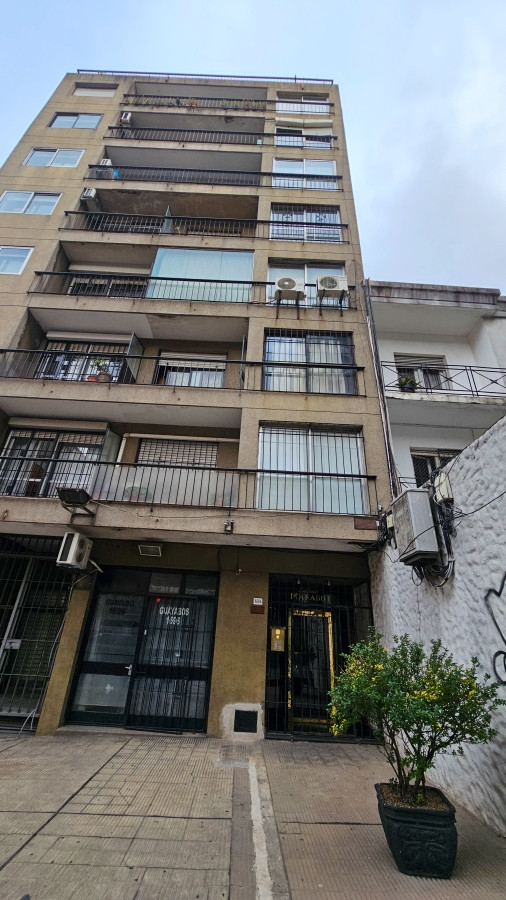 Oficina ID.4670 - Alquiler y Venta Oficina o Apartamento Cordón 
