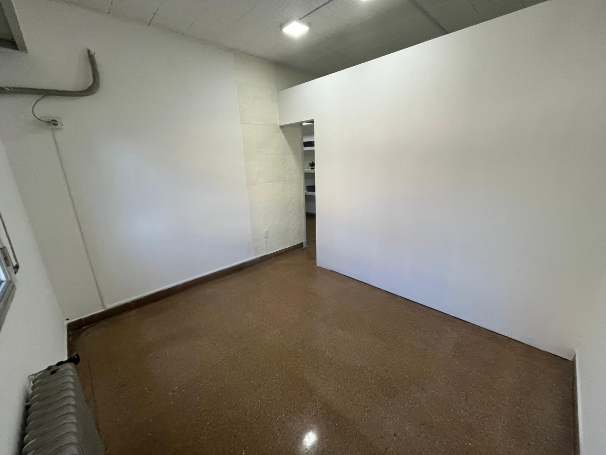 Oficina ID.5158 - Venta Oficina con cubiculos tipo Cowork Centro 70m2