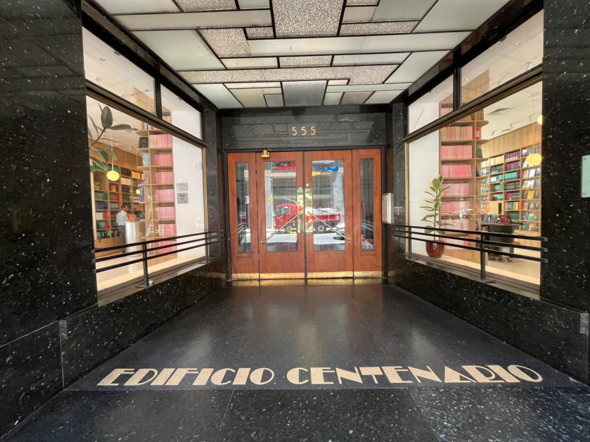 Oficina ID.5524 - Venta o Alquiler Oficina Equipada Ciudad Vieja