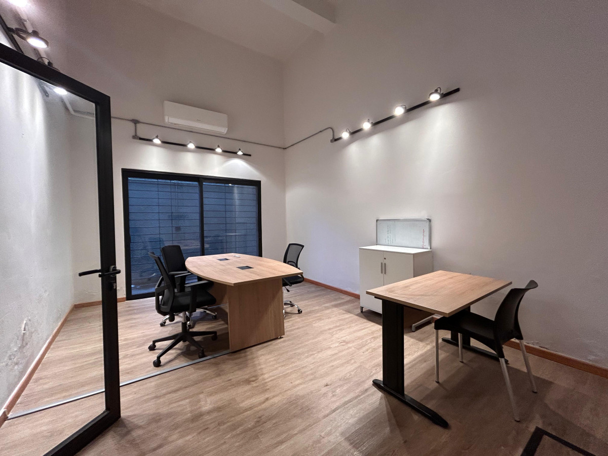 Oficina ID.5023 - Alquiler Oficina en Cowork Tres Cruces