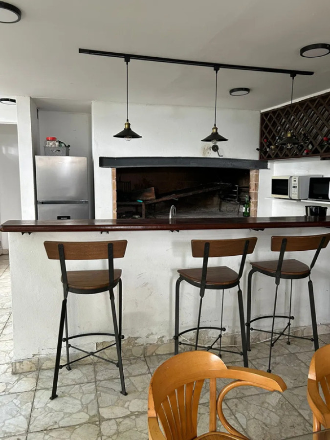 Oficina ID.5034 - Alquiler Oficina Pocitos 49m2 Casona compartida