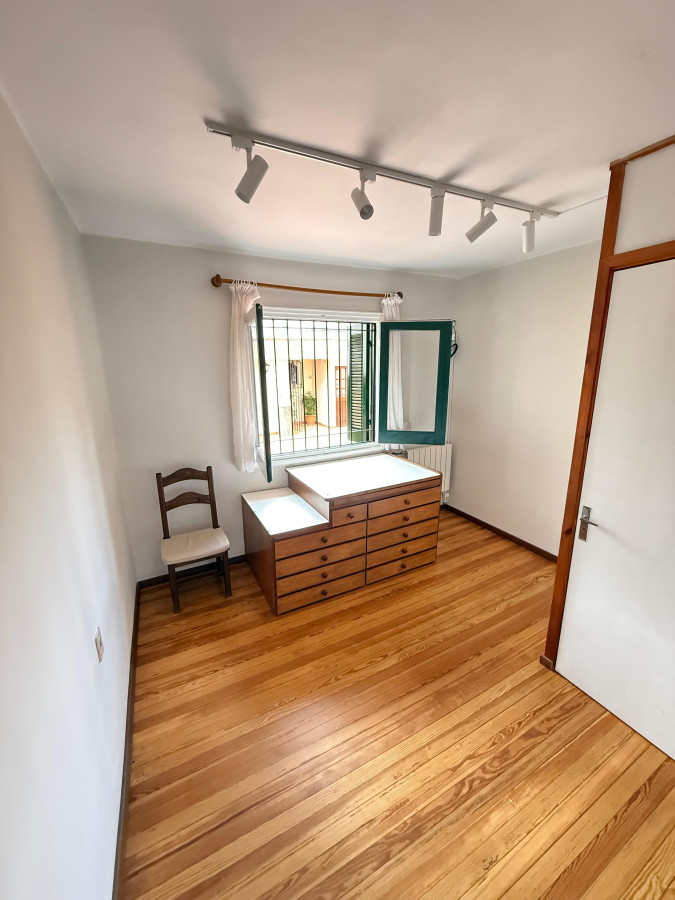 Oficina ID.5434 - Alquiler Hermosas Oficinas Pocitos con Patio Comun