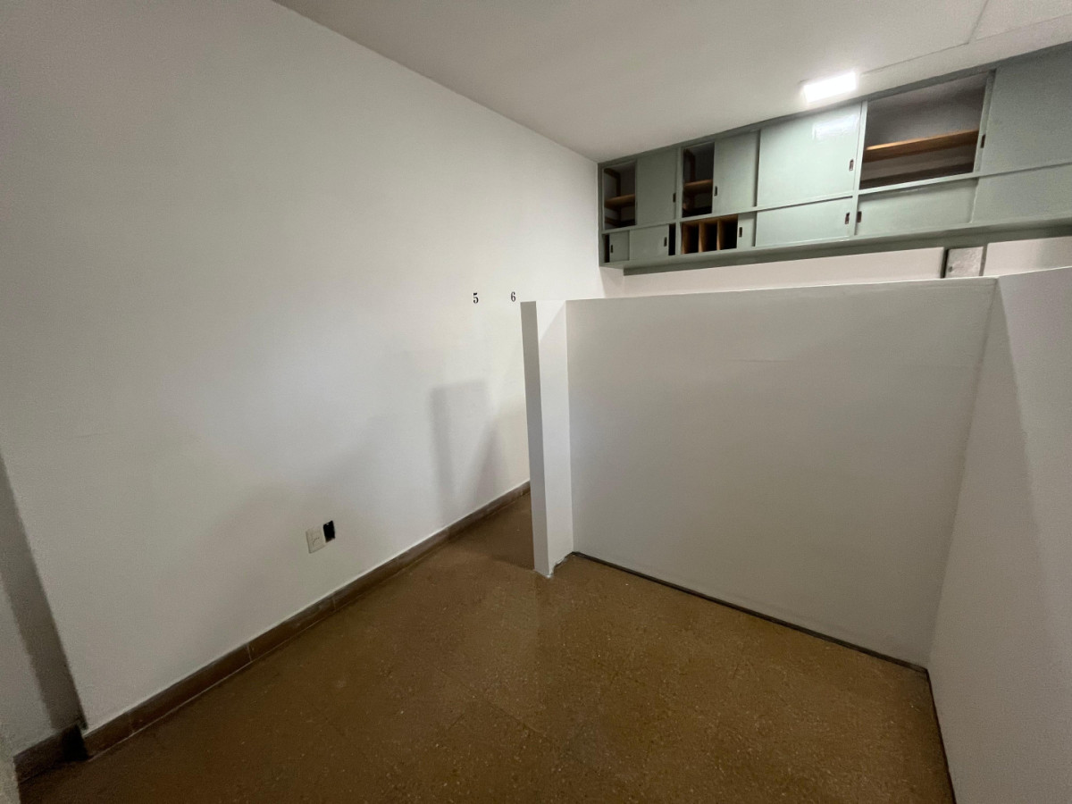 Oficina ID.5158 - Venta Oficina con cubiculos tipo Cowork Centro 70m2