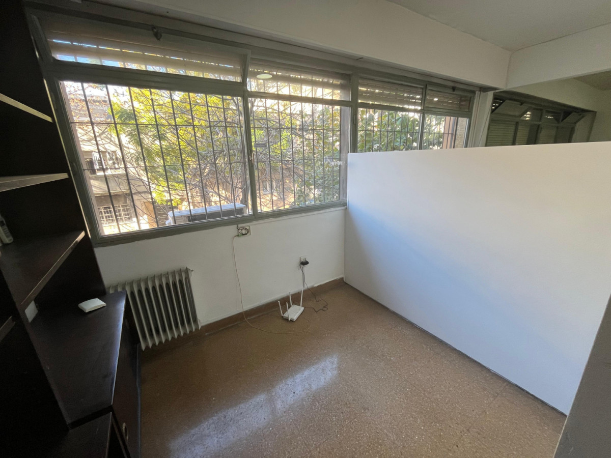 Oficina ID.5158 - Venta Oficina con cubiculos tipo Cowork Centro 70m2