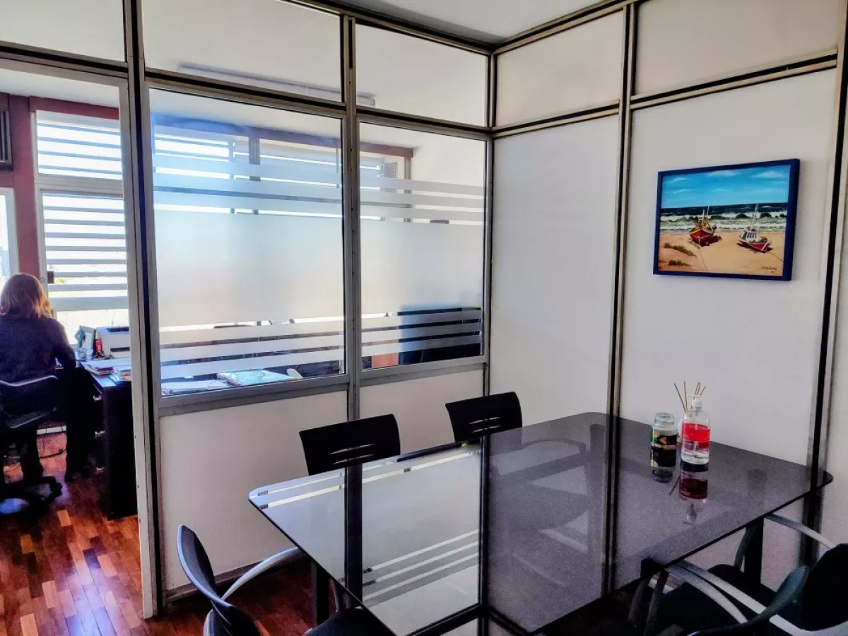 Oficina ID.3702 - Venta Oficina Cordón 54m2 frente al Edificio del Notariado