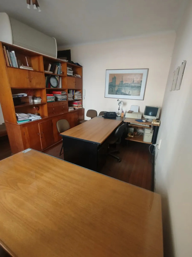 Oficina ID.5524 - Venta o Alquiler Oficina Equipada Ciudad Vieja