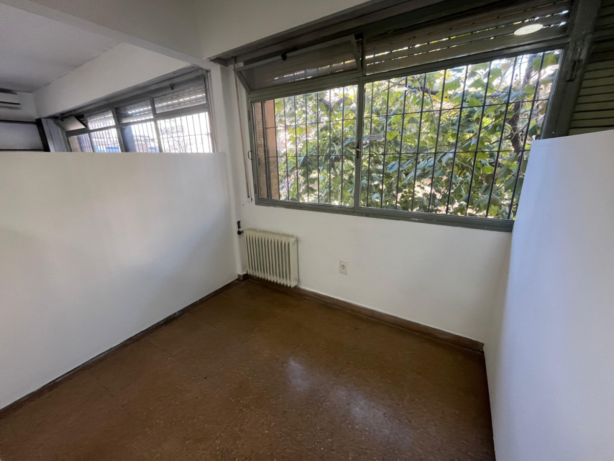 Oficina ID.5158 - Venta Oficina con cubiculos tipo Cowork Centro 70m2