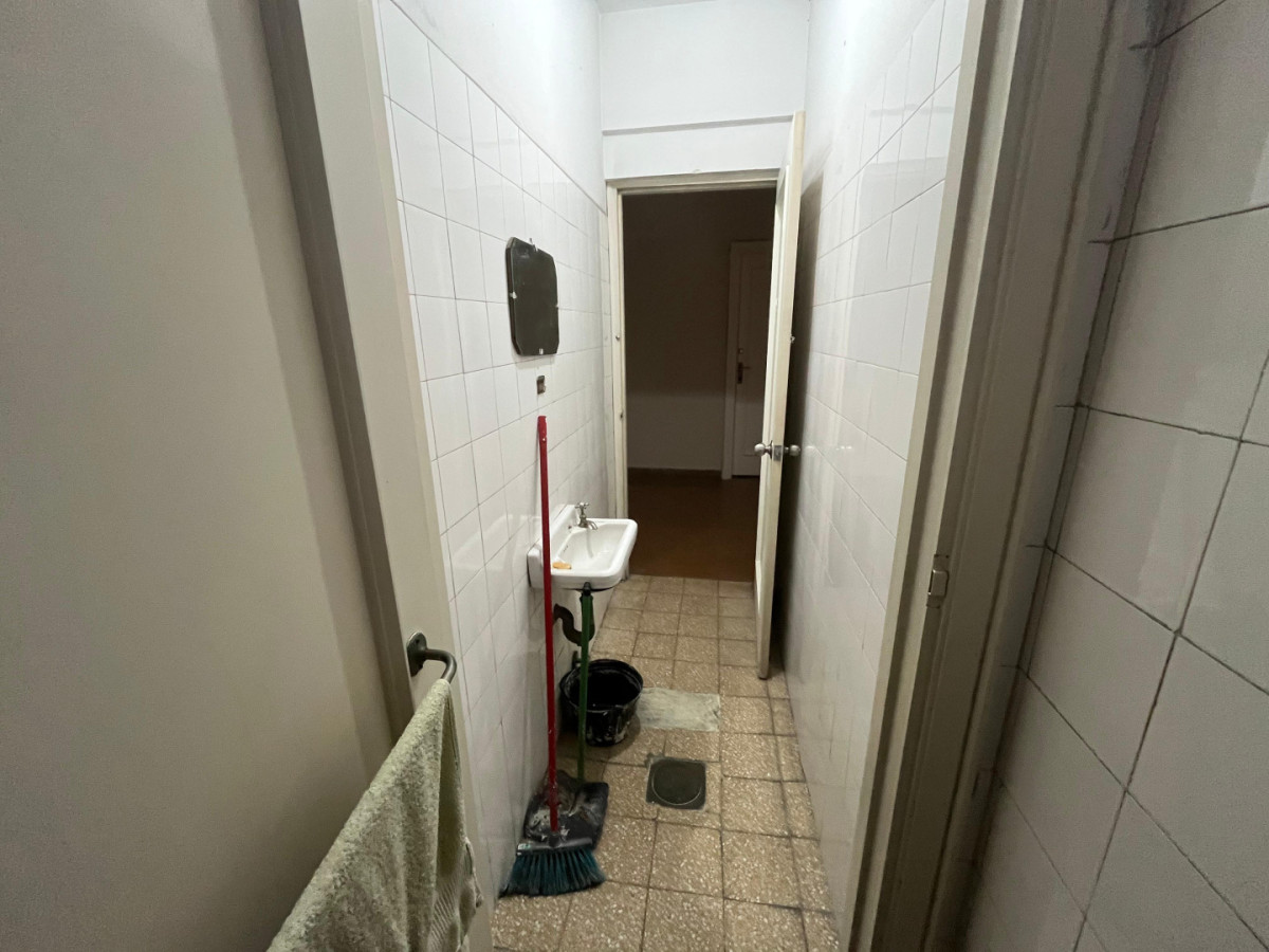 Oficina ID.5158 - Venta Oficina con cubiculos tipo Cowork Centro 70m2