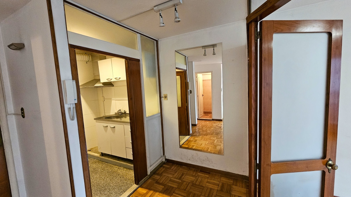 Oficina ID.4670 - Alquiler y Venta Oficina o Apartamento Cordón 