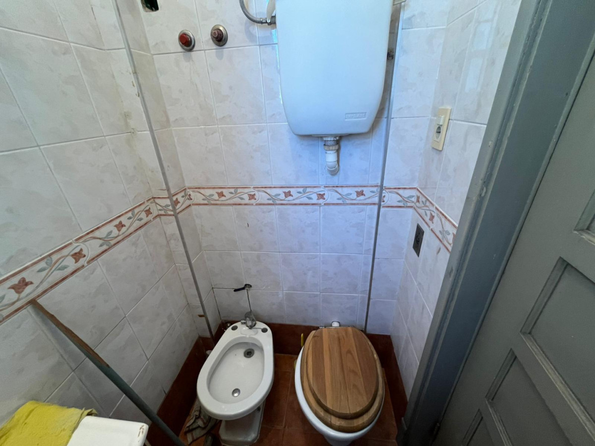 Oficina ID.5524 - Venta o Alquiler Oficina Equipada Ciudad Vieja