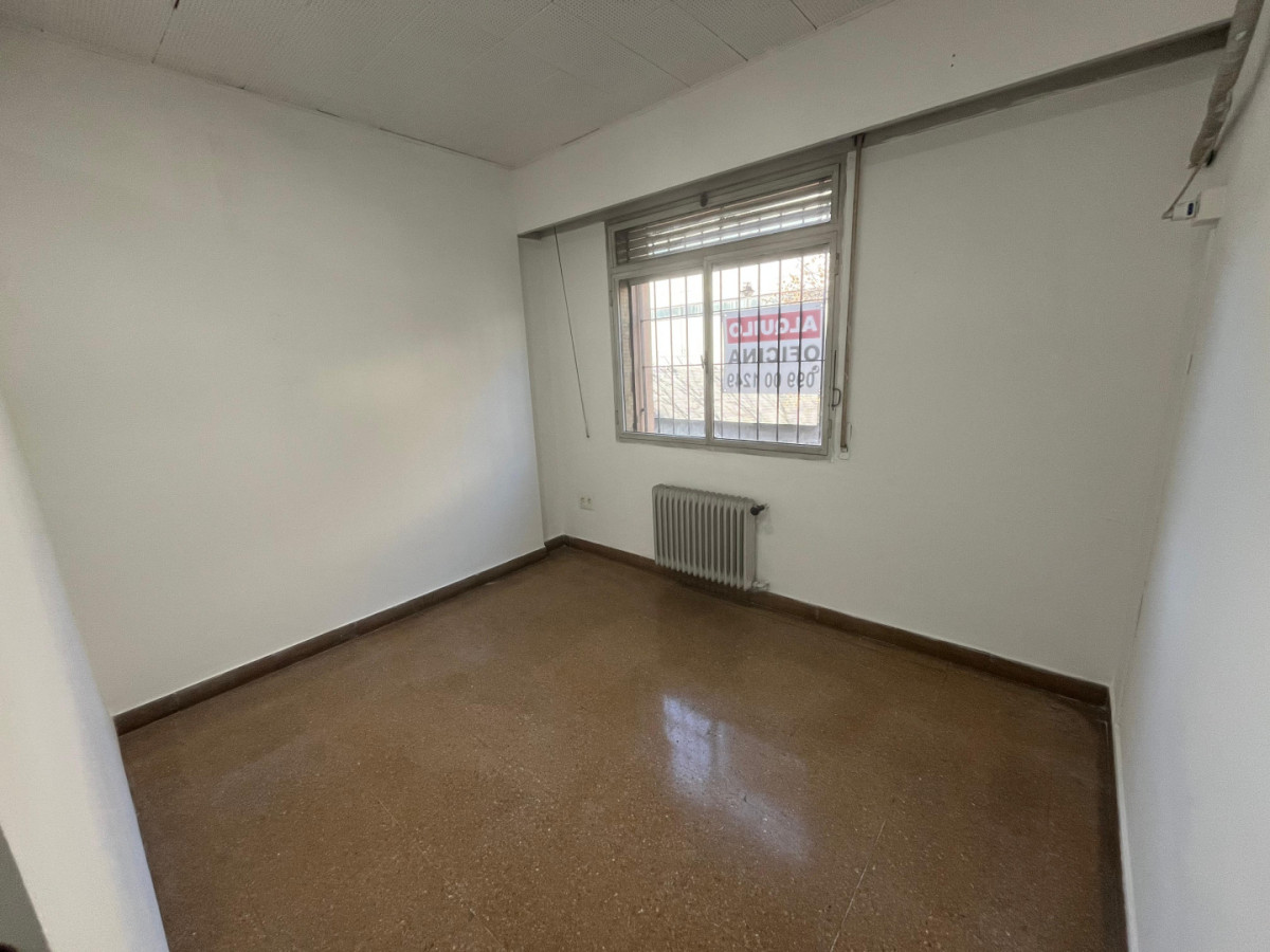 Oficina ID.5158 - Venta Oficina con cubiculos tipo Cowork Centro 70m2