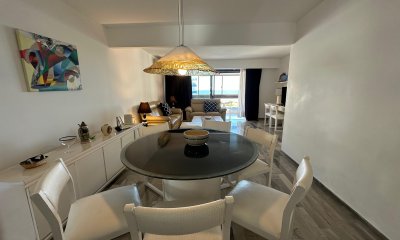 Apartamento de 4 dormitorios en venta, Punta del Este