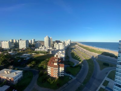 Apartamento 3 dormitorios en alquiler temporal,. Playa Brava, Punta del Este