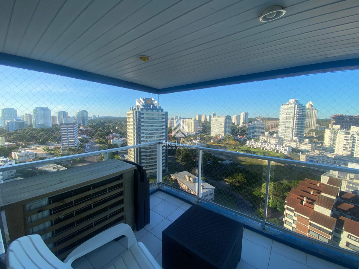 Apartamento ID.4238 - Apartamento 3 dormitorios en alquiler temporal Playa Brava, Punta del Este