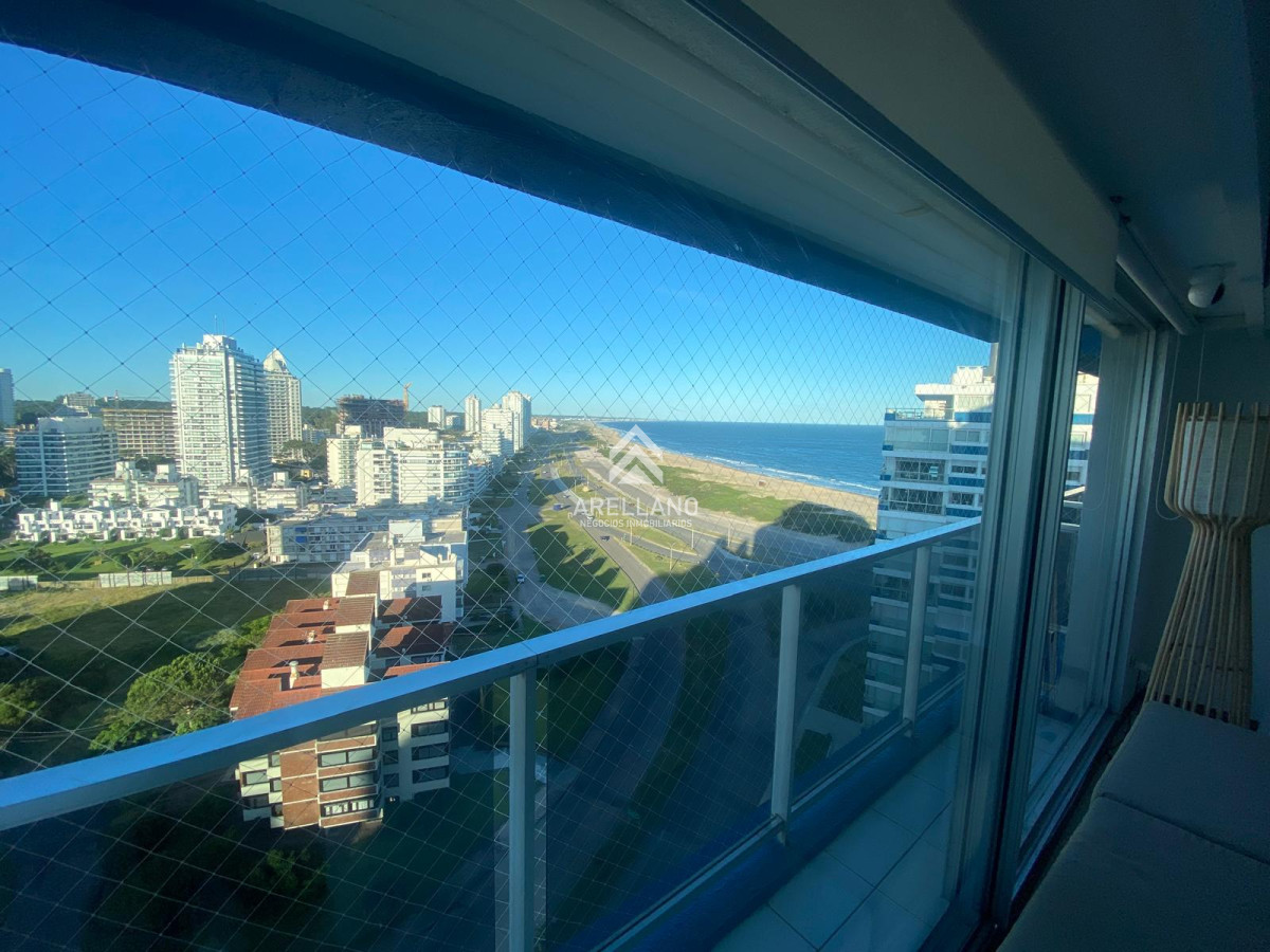 Apartamento ID.4238 - Apartamento 3 dormitorios en alquiler temporal Playa Brava, Punta del Este