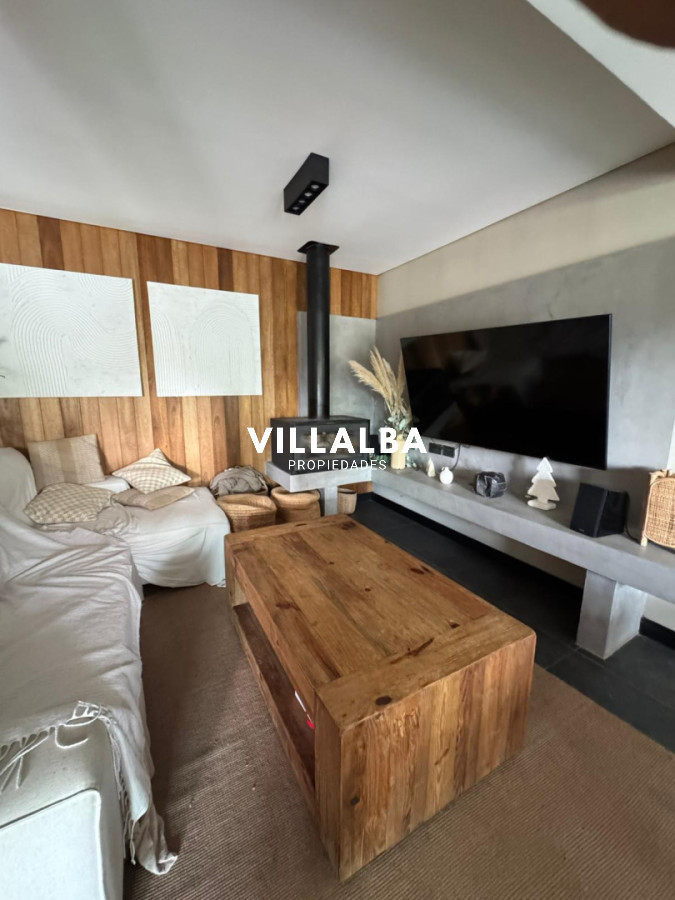 Apartamento ID.4622 - Excelente Casa en venta, 2 dormitorios, 1000 metros de terreno, Chacras del Pinar, Maldonado
