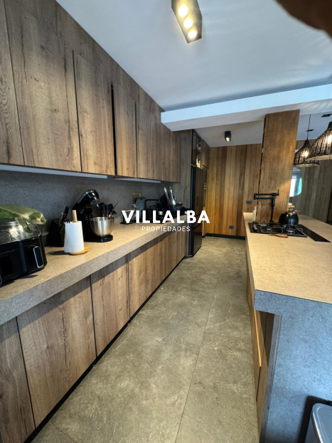 Apartamento ID.4622 - Excelente Casa en venta, 2 dormitorios, 1000 metros de terreno, Chacras del Pinar, Maldonado