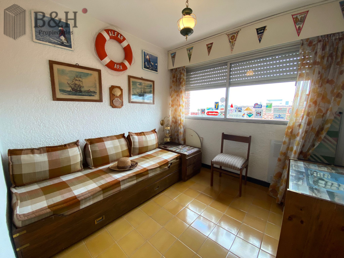 Apartamento ID.5536 - Apartamento en venta de 3 dormitorios primera linea, Mansa