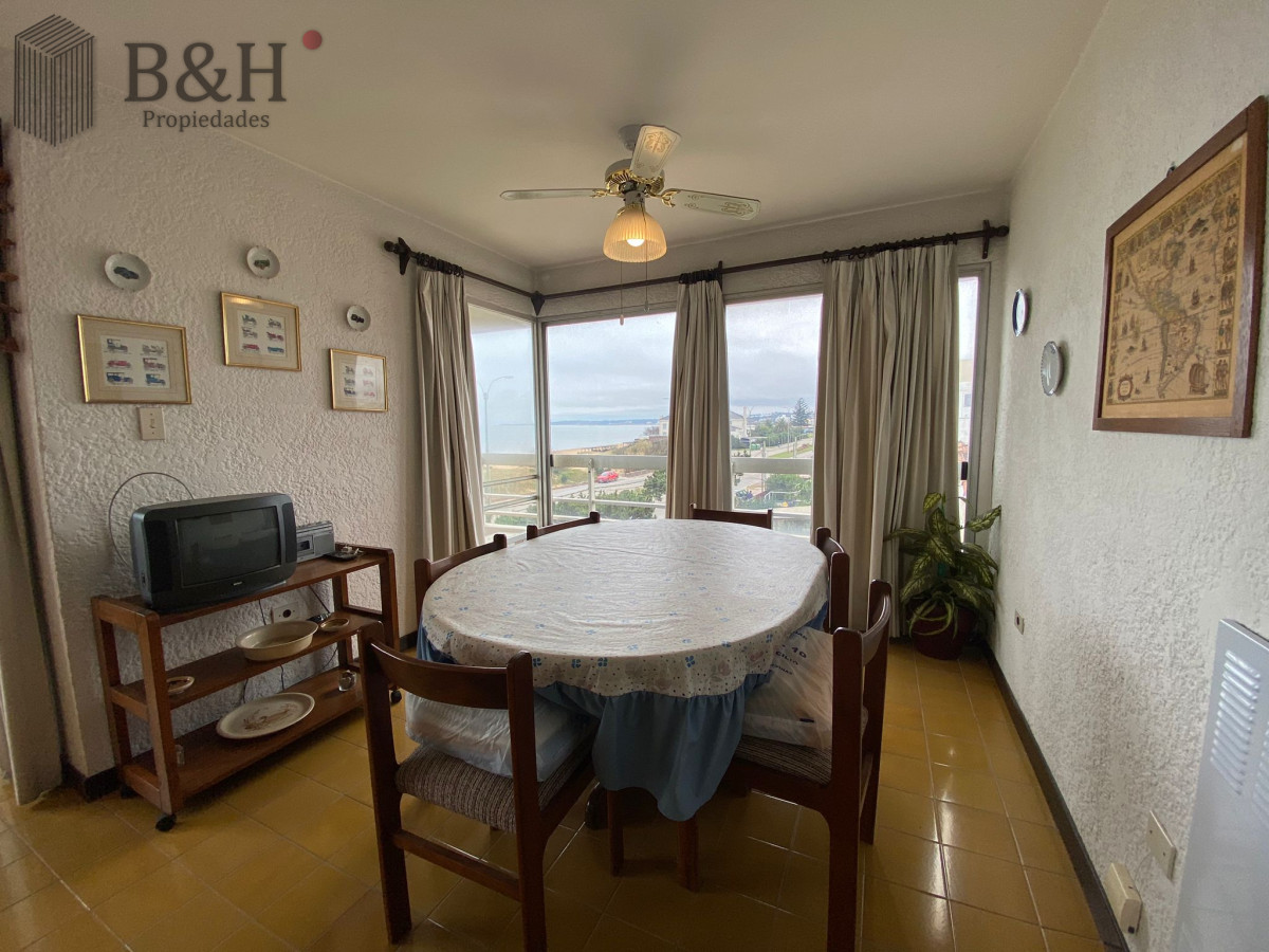 Apartamento ID.5536 - Apartamento en venta de 3 dormitorios primera linea, Mansa