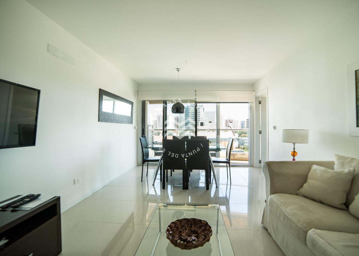 Apartamento ID.468 - Apartamento en alquiler temporal, 2 dormitorios y 2 baños, Playa Brava