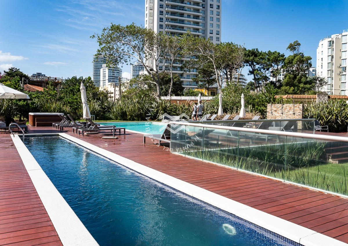 Apartamento ID.468 - Apartamento en alquiler temporal, 2 dormitorios y 2 baños, Playa Brava