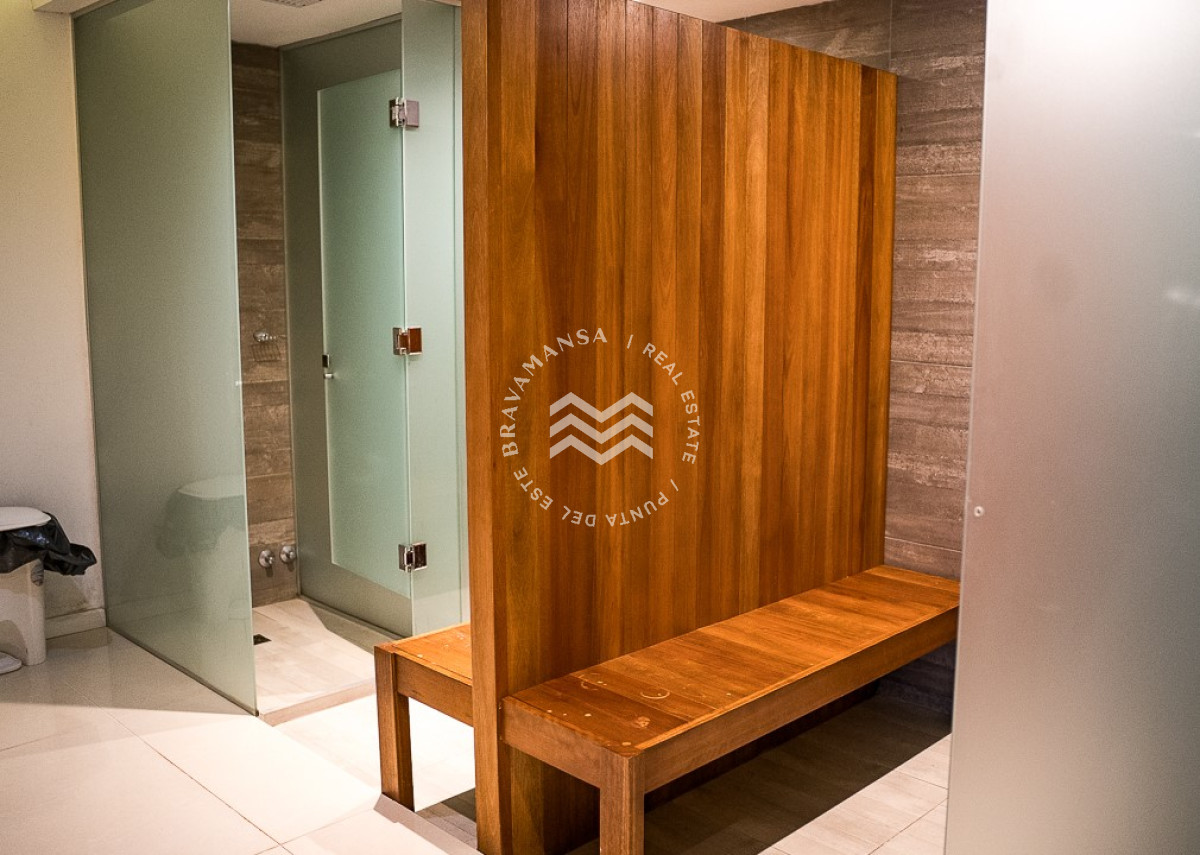 Apartamento ID.468 - Apartamento en alquiler temporal, 2 dormitorios y 2 baños, Playa Brava