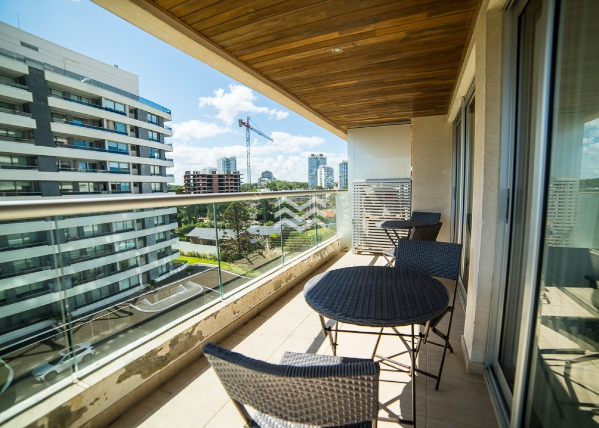 Apartamento ID.468 - Apartamento en alquiler temporal, 2 dormitorios y 2 baños, Playa Brava