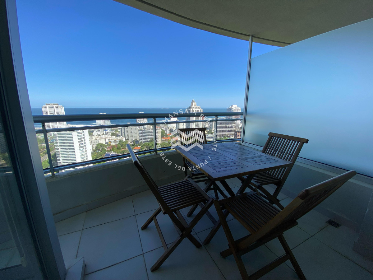 Apartamento ID.469 - Penthouse en alquiler invernal - temporal, Playa Brava Punta del Este