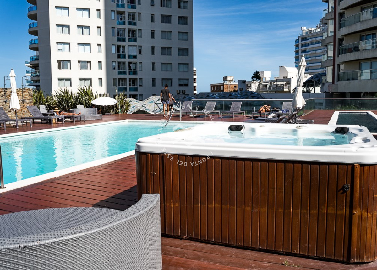 Apartamento ID.468 - Apartamento en alquiler temporal, 2 dormitorios y 2 baños, Playa Brava