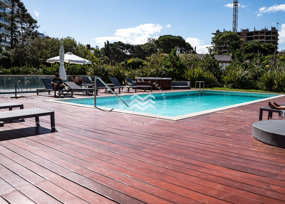 Apartamento ID.468 - Apartamento en alquiler temporal, 2 dormitorios y 2 baños, Playa Brava