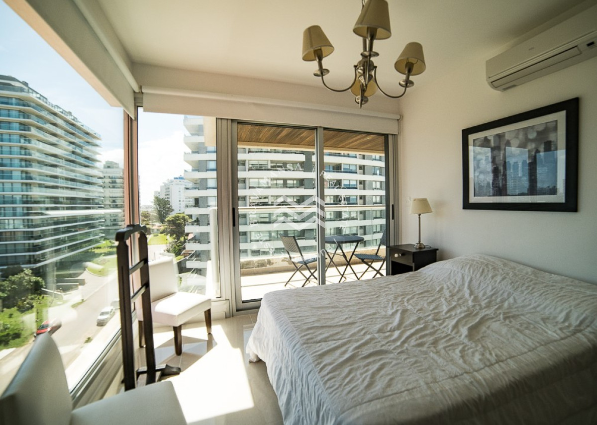 Apartamento ID.468 - Apartamento en alquiler temporal, 2 dormitorios y 2 baños, Playa Brava