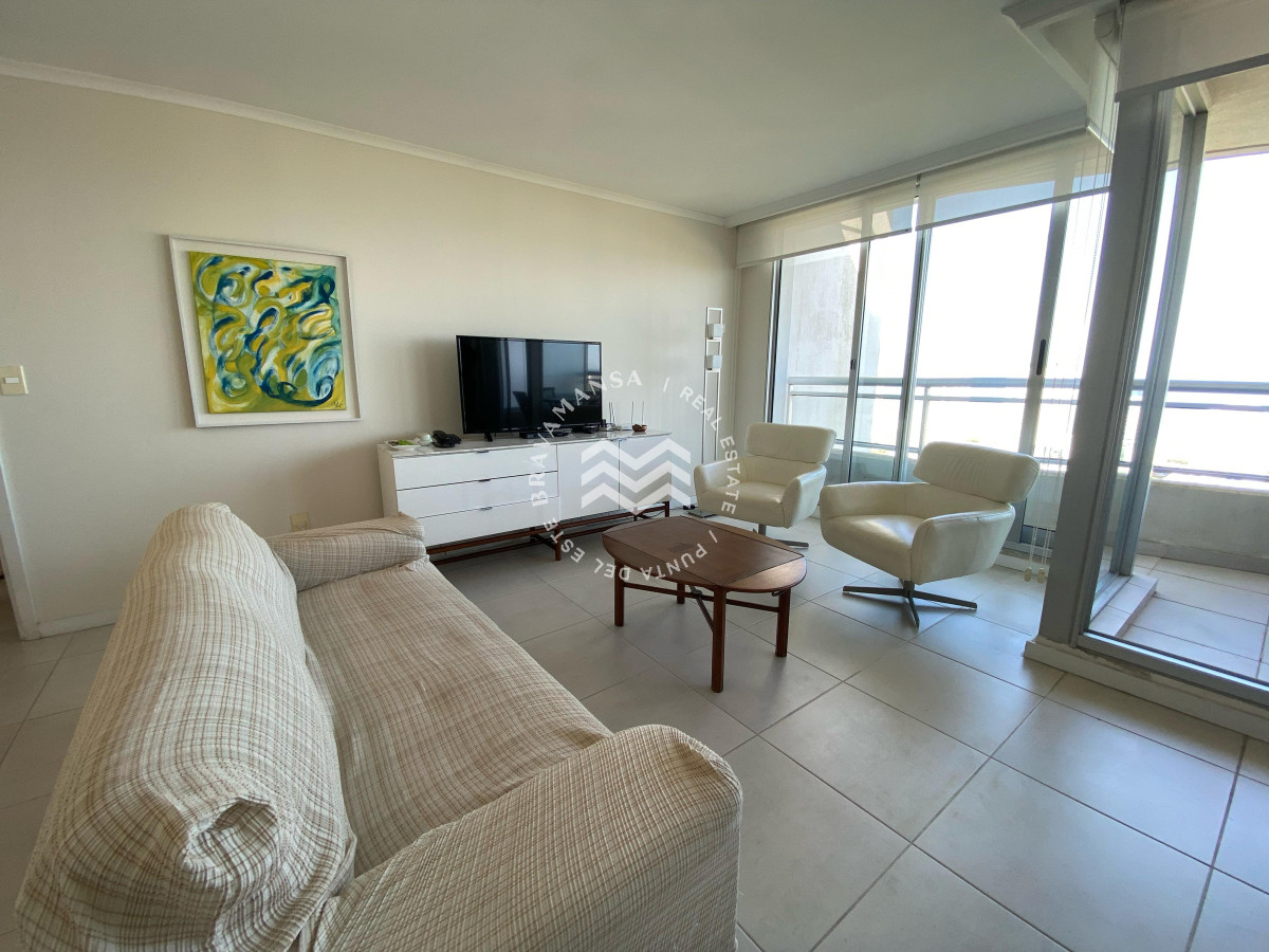 Apartamento ID.469 - Penthouse en alquiler invernal - temporal, Playa Brava Punta del Este