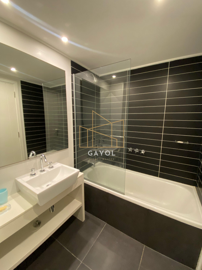 Apartamento ID.1256 - Penthouse en alquiler anual, Playa Brava Punta del Este