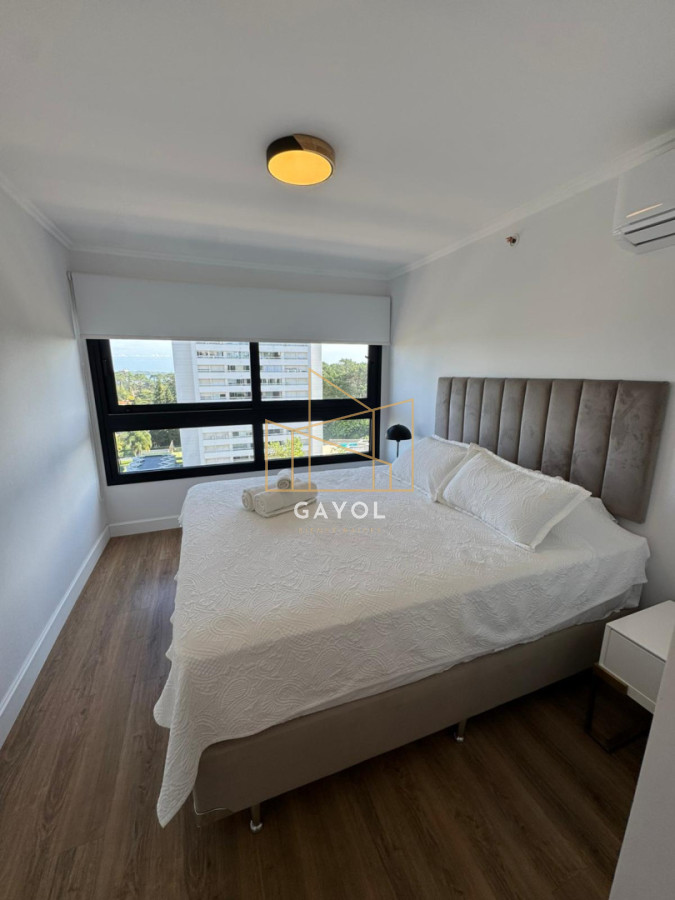 Apartamento ID.1258 - Apartamento en alquiler anual, 2 dormitorios, 2 baños, Parada 15, Punta del Este