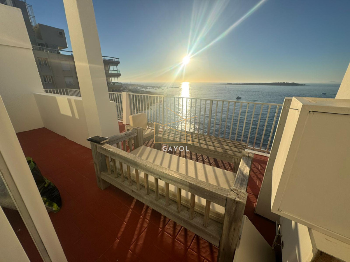 Apartamento ID.1071 - Penthouse en alquiler temporal, 3 dormitorios, parada 1 playa mansa, Punta del Este