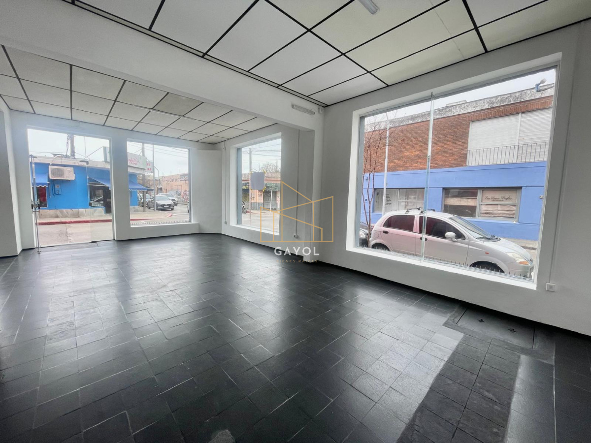 Local Comercial ID.1255 - VENTA Y ALQUILER ANUAL DE LOCAL COMERCIAL, CENTRO DE MALDONADO