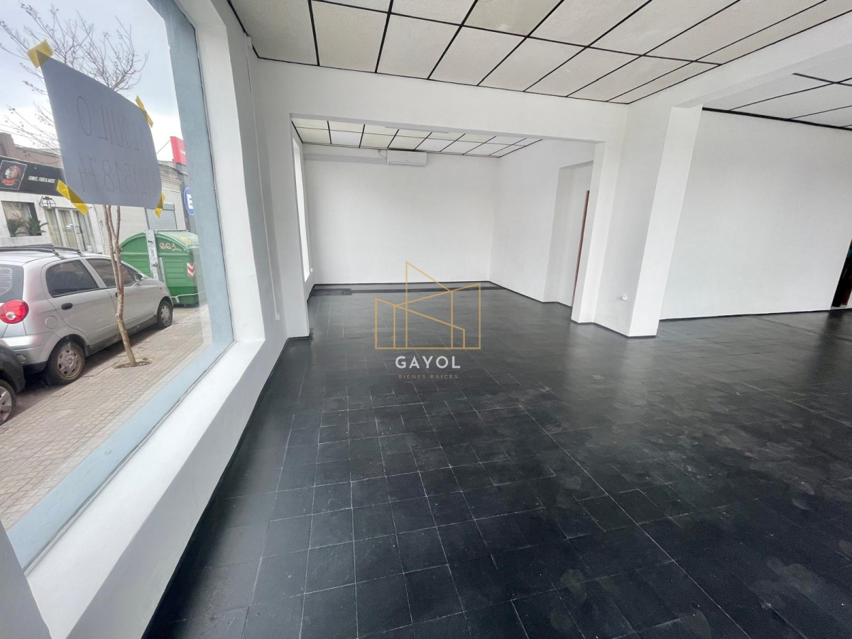 Local Comercial ID.1255 - VENTA Y ALQUILER ANUAL DE LOCAL COMERCIAL, CENTRO DE MALDONADO