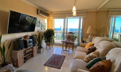 Apartamento en venta de 3 dormitorios en Punta del Este