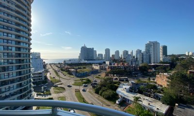 Apartamento en venta de 3 dormitorios en Punta del Este, Brava