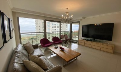 Apartamento en venta de 4 dormitorios, Punta del Este