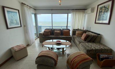 Apartamento en venta de 3 dormitorios, Peninsula, primeria linea