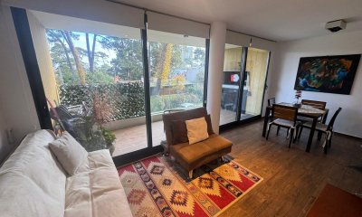 Apartamento en venta 2 dormitorios y 2 baños, Playa mansa Punta del este