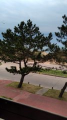 Apartamento en venta de 3 dormitorios, primera linea playa mansa