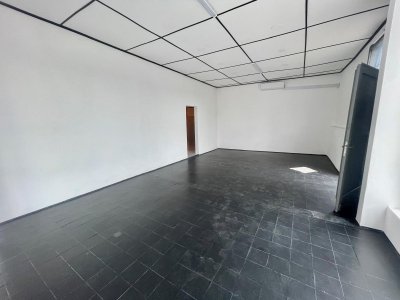 VENTA Y ALQUILER ANUAL DE LOCAL COMERCIAL, CENTRO DE MALDONADO