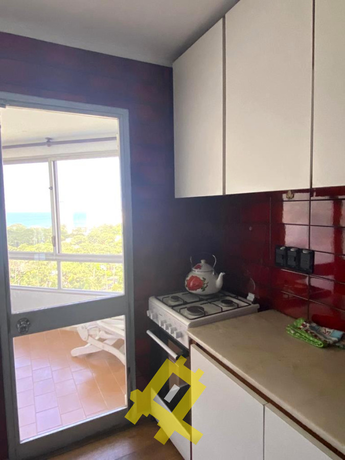 Apartamento ID.83 - Apartamento en BORA BORA con excelente vista. 3 dorm 2 baños y servicio- cochera