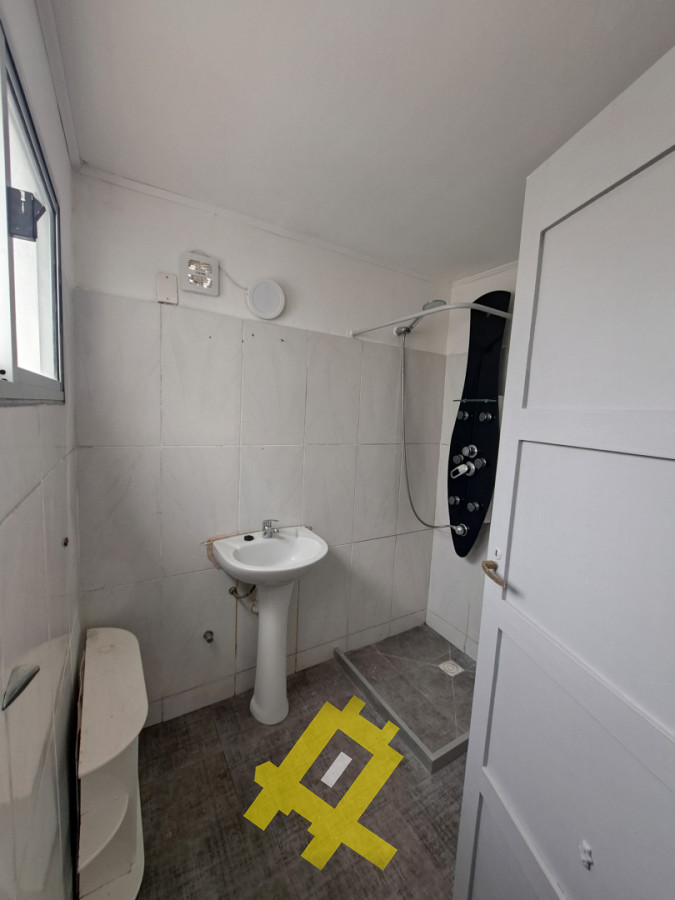 Apartamento ID.156 - ALQUILER ANUAL - APARTAMENTO AL FONDO EN CENTRO